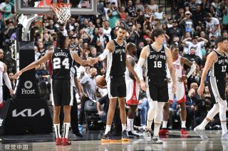 运动员在退 运动员在退