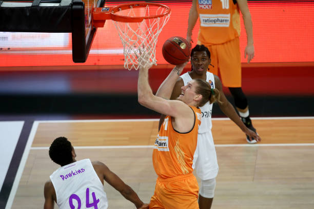 始终强调 始终强调