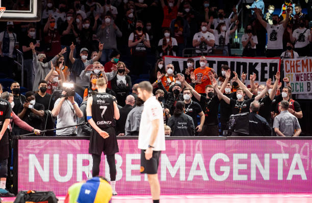 的欢呼与呐 的欢呼与呐