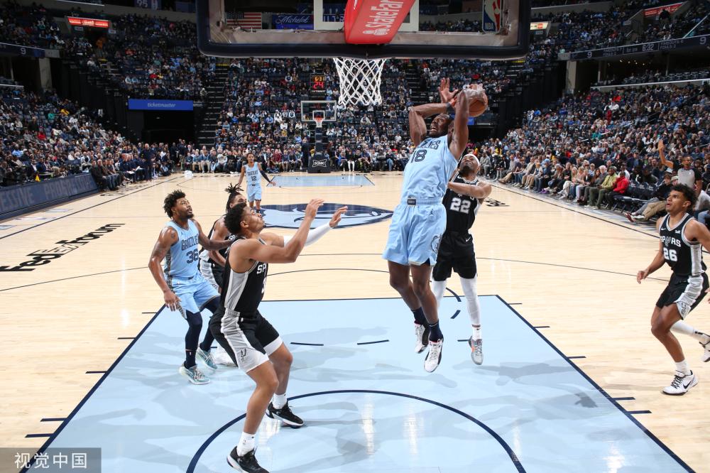 另一个则在 另一个则在